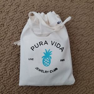 Pura Vida's January Jewelry Club Set